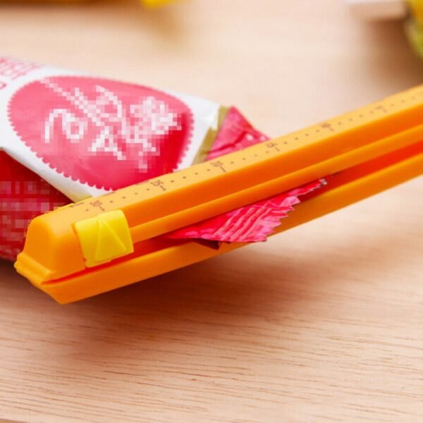4-Piece Food Sealing Clips – Securely Seal Packaged Foods & Prevent Contamination