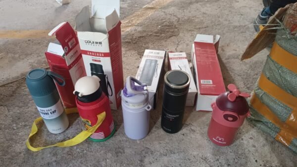 Stainless Steel Water Bottles 500 ML Approx (Mix Design & Color / 1 Pc)