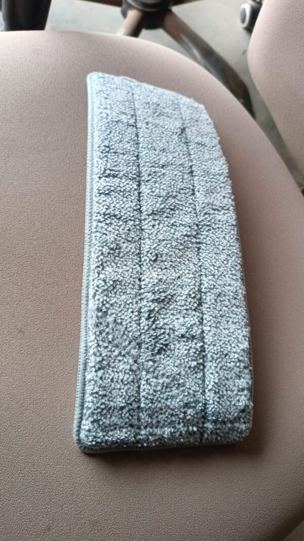 4180b798-87e8-45cb-97d2-bdd2045e600f.jpg Reusable Microfiber Mop Pad Replacement (1 Pc)