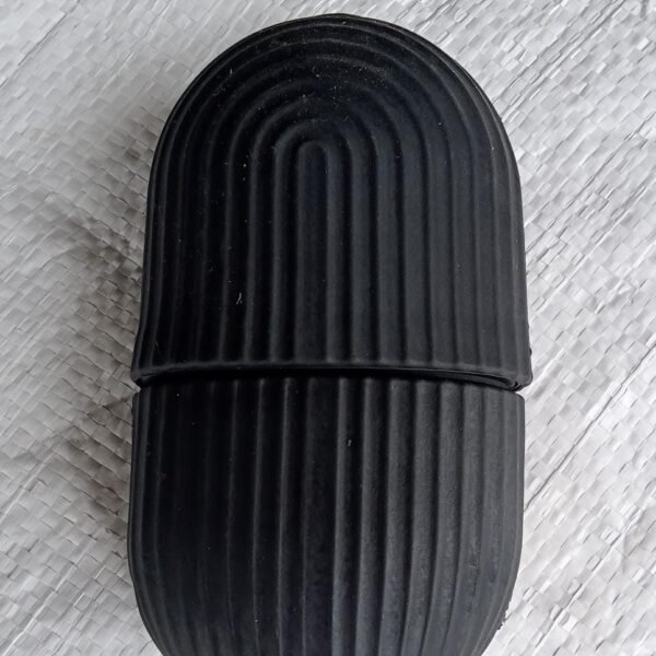 42dfc097-e4be-4284-a61a-6772089f3b47.jpg Face Ice Roller Massager for Swelling & Puffiness Reduction (Black)