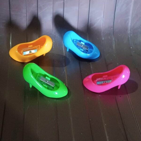 High Heels Shape Pencil Sharpener Single Pencil Sharpeners (Mix Colour)