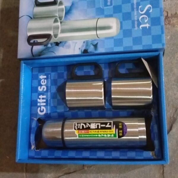 Double Wall Stainless Steel 500ml Vacuum Flask Gift Set with Two Cups (3 Pcs)