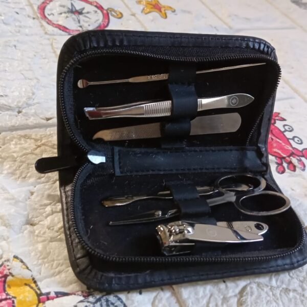 6-Piece Nail Clippers Kit with Travel Case – Professional Manicure SetStainless Steel