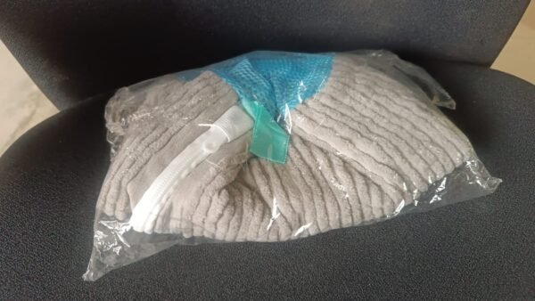 Heavy-Duty Reusable Shoe Washing Bag for Washing Machine (1 Pc) -01