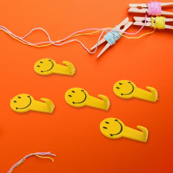 4_0b9b9a66-6e7a-4e0c-a9bf-710e3a3c5912.jpg 5 PC ADHESIVE HOOK FOR HOLDING STUFFS,KEY AND OTHER ITEMS