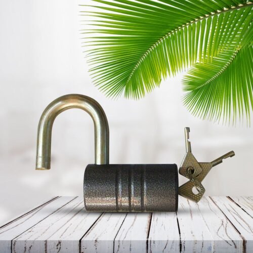 Heavy-Duty Iron Padlock – 82mm Black with Brass Core & 5 Keys, Waterproof