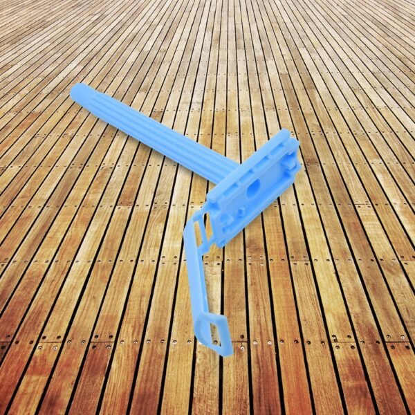 4_6957de8d-6814-4ecd-bd18-03329ad2141c.jpg Shaving Razor For Men Plastic Grip Handle