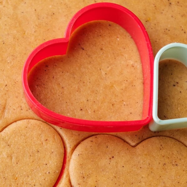 4_b237e90f-3cd7-4994-8dd0-11e1ea304b52.jpg Cookie Cutter with Shape Heart Round Star and Flower (4 Pack)