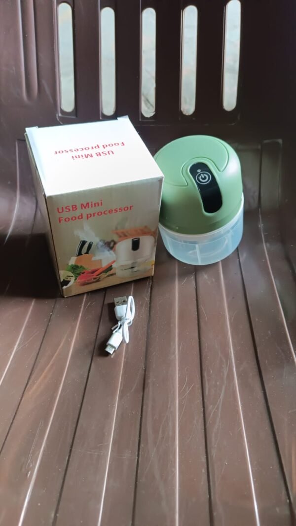 4df7d1fd-39ec-4161-8dbc-973c1a3ab385.jpg Wireless USB Rechargeable Mini Electric Garlic Machine / Chopper 3 Blades (300Ml)