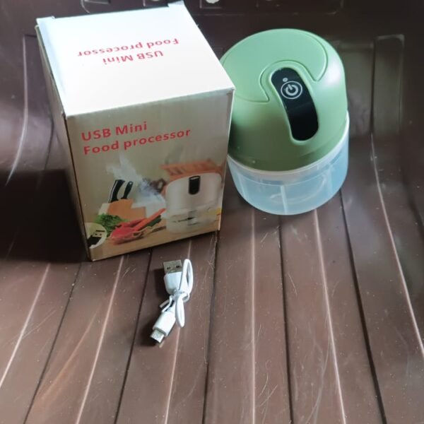 4df7d1fd-39ec-4161-8dbc-973c1a3ab385.jpg Wireless USB Rechargeable Mini Electric Garlic Machine / Chopper 3 Blades (300Ml)