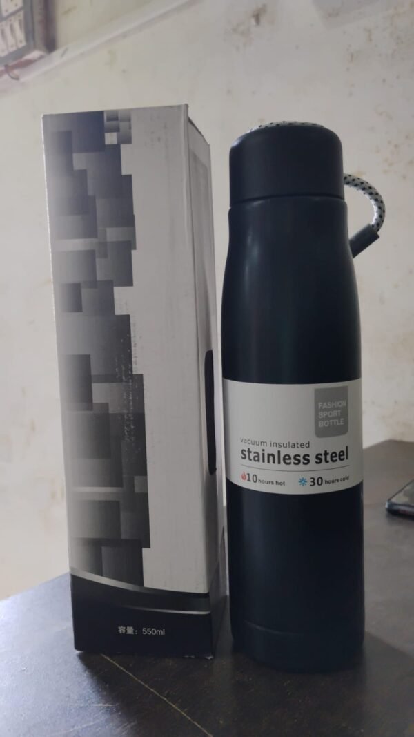 4f80d89f-2aa9-4e57-b5aa-52e0dd9897a9.jpg Double Wall Vacuum Insulated Water Bottle (550 ML)