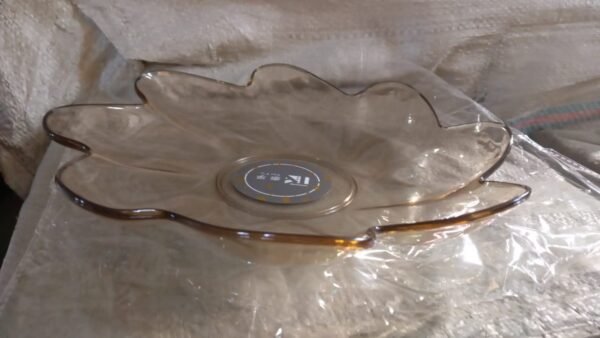 Flower Shape Kids Plastic Plate - for Dinner, Snacks & Party Supplies (1pc)