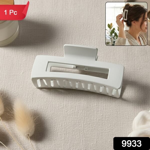 Large Stylish Plastic Hair Clip (1 Pc)