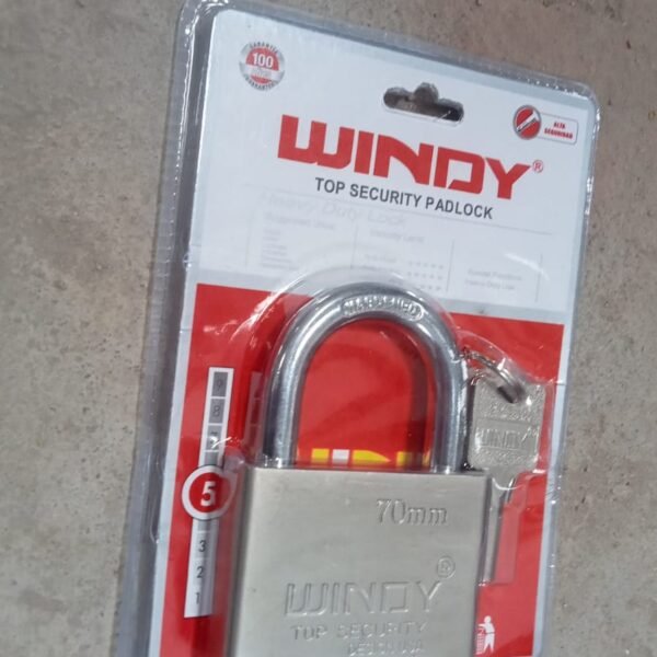 59c92d6c-f90f-4c48-bc7f-5a2afd8eb524.jpg Heavy Steel Premium Square Padlock 70mm with 4 Keys Hardened Shackle for Doors