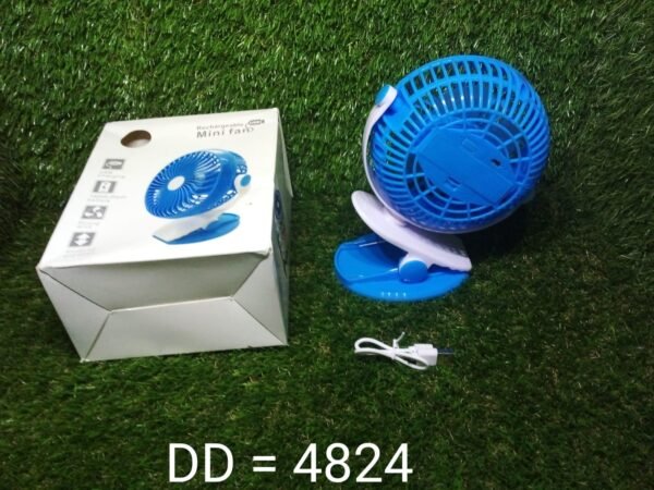 Mini USB Clip Fan – Portable Cooling Fan for Rooms (Battery Not Included)