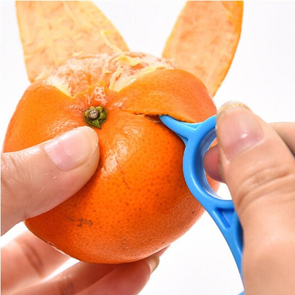 5daea53c255af80c39bbfc07-1-large.jpg Snail Barker Creative Ring-Shaped Ingenious Peeling Orange