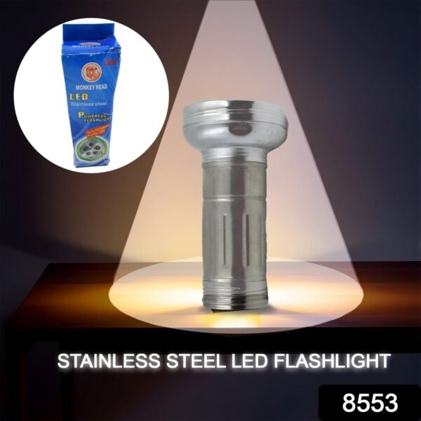 5eb5a289-2ba6-4b39-b5fd-2da52497139e.jpg Nostalgic Portable Flashlight – Simple Iron Outdoor Old-Fashioned Torch Light