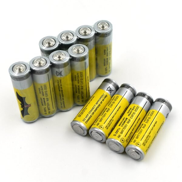 4Pc AA Battery and power cells used in technical devices