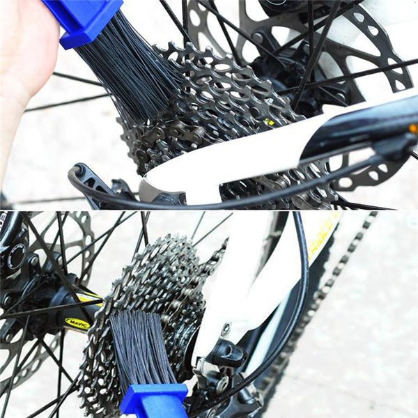 607544c817b1552dc03c70e4-2-large_23fc7fa4-d79d-48ab-bba3-d6dde013c486.jpg Cycle Motorbike Chain Cleaning Tool