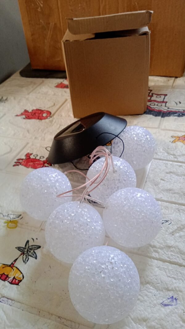 Solar Crystal Ball Color Changing LED Hanging Light for Patio Yard Garden