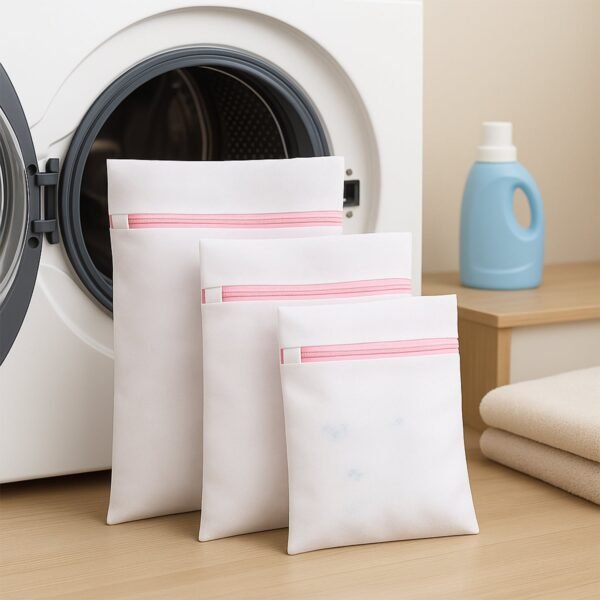 6837_zip_mesh_laundry_bag_3pc_no1.jpg Reusable and Durable Zip Mesh Laundry Bag 3 Different Size (3 Pcs Set)
