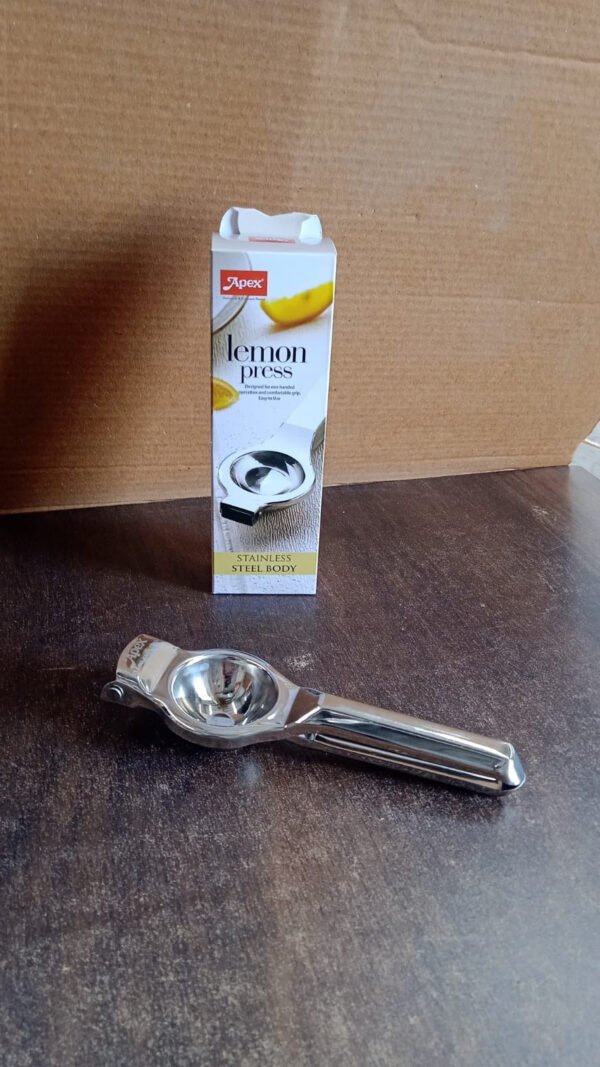 6a095ef7-c68a-455d-8979-422730a88801.jpg Apex Heavy Duty Stainless Steel Lemon Press Squeezer