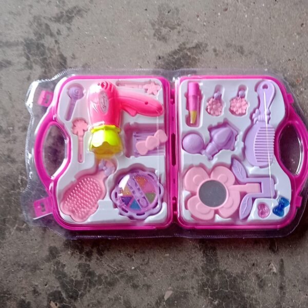 6ba667d8-d842-41f3-895f-4acbb5fbeebe.jpg Beauty Make up Set for Kids Girls with Fold-able Suitcase (Multicolour)