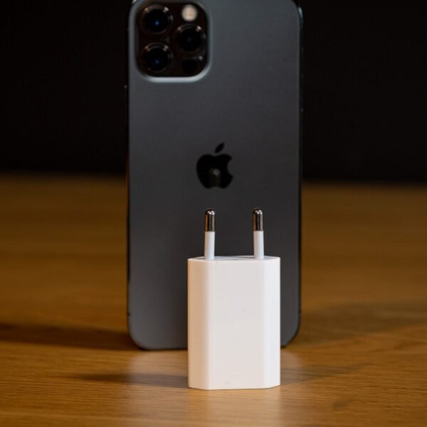 USB Wall Charger for All iPhone, Android, Smart Phones (Adaptor Only)