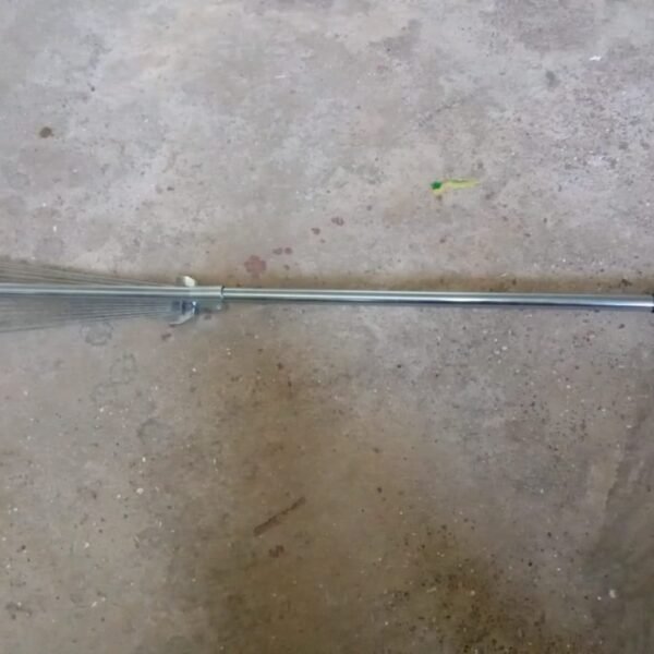 706a09e6-ecde-4301-b7ef-82b388de510f_2237781c-23c7-491b-b92b-60b6b2038623.jpg 115-152 CM Rake for Gardening, Stainless Steel Telescopic Garden Rake for Quick Clean Up of Lawn and Yard, Adjustable Rake Claws Spacing Garden Broom with Long Handle for Clean Leaves (MOQ :- 12 pc)