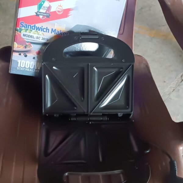 Sandwich Maker Makes Sandwich Non-Stick Plates| Easy to Use with Indicator Lights Sandwich toaster