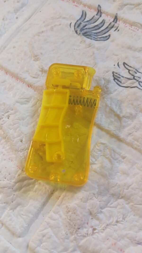 75fc8730-c8f5-4010-a7b2-37ab17e7d62a.jpg Needle Threader Stylish Comfortable Grip Automatic Threader for Home 1 Pc