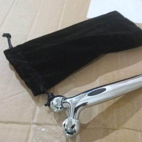 76d60109-ab1a-4a90-abd5-a021a08f05c4.jpg Manual Roller Face Skin Wrinkle Remover Massager (1 Pc)