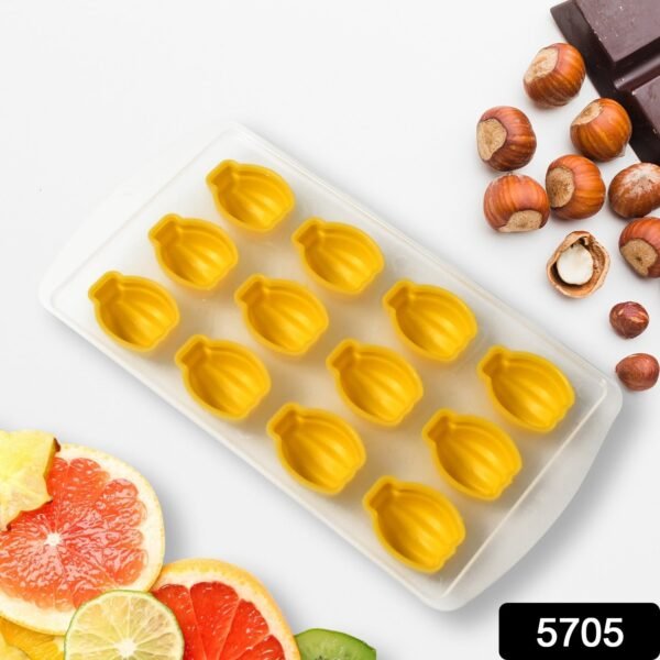 776708b3-0486-475b-bbb5-65f16ecf8147_a3614fb9-e0ab-4e79-9f10-fe9070431fb1.jpg Silicone Fruit-Shaped Ice Cube Tray - Creative Multi-Design Freezer Mold (1 Pc)