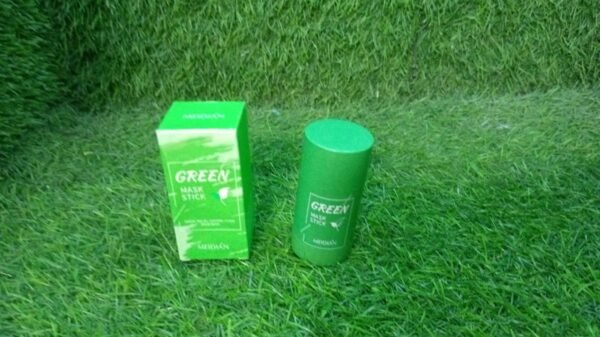 786a82be-5d3c-428d-9c07-64de15bcd3ea.jpg Green Tea Purifying Clay Stick Mask for Acne & Oil Control