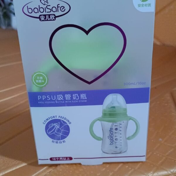7b8da8ee-1992-4bbb-bf60-884476000acc.jpg Plastic Baby Feeding Bottle with Handles, Cleaning brush & Straw (300 ML / 1 Pc)