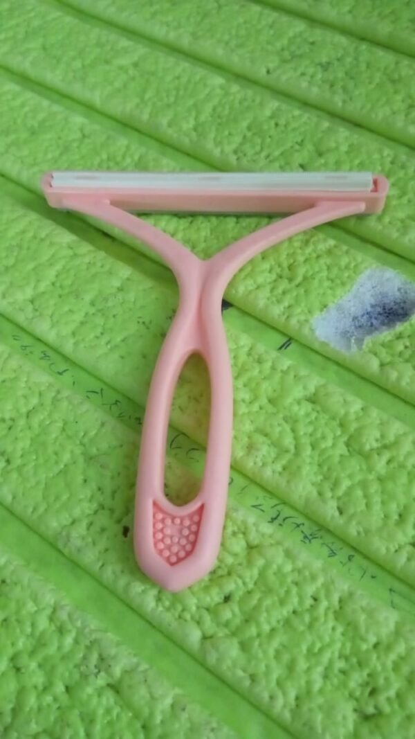 7cb26c05-0683-4f54-bc2a-ada37a2d95a4.jpg Hair Remover Portable Lint Remover (1 Pc)