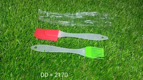 7e94689d-e0e3-447e-9806-453781c283a0.jpg Spatula and Pastry Brush for Cake Decoration