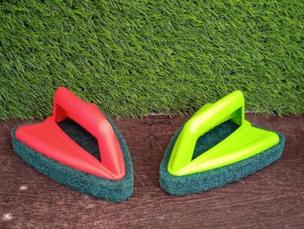 7eba5e4f-e101-4aa9-a121-3636abeade13.jpg Bathroom Brush with abrasive scrubber for superior tile cleaning