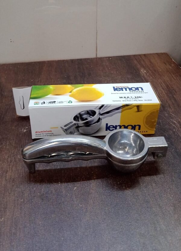 831f1a6c-fd94-4c78-980b-36bd76446f53.jpg Lemon Squeezer Steel Polish