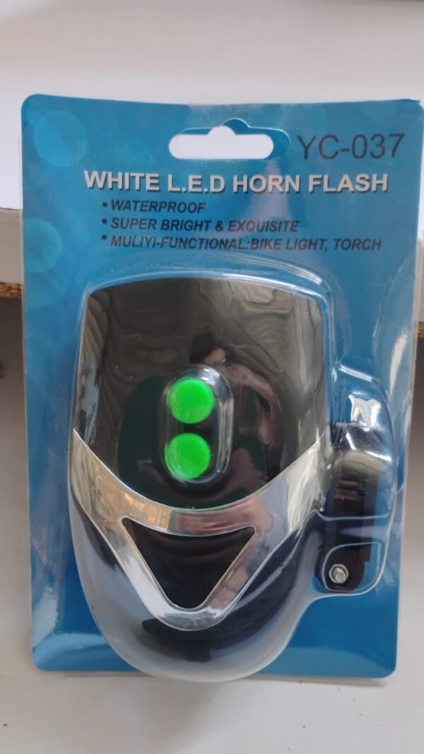 857ea83e-b7e1-46e9-90f0-17c13ae1b250.jpg Bicycle 3 LED White Headlight Lamp (1 Pc / Battery not included)
