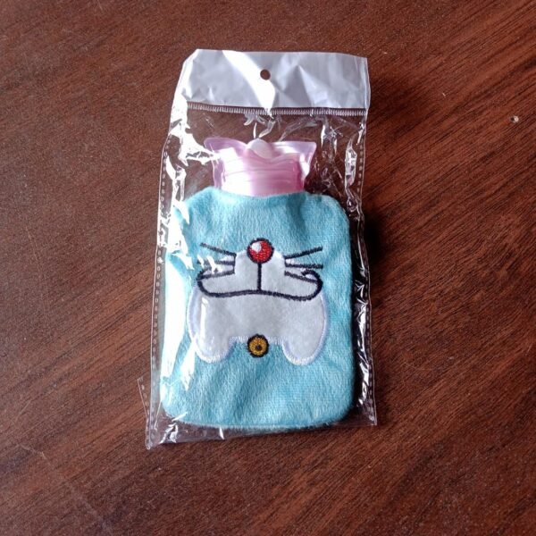 8_2a031144-b077-4ee8-9f47-61460f2a4b4e.jpg 1 Pc Doremon Cartoon small Hot Water Bag with Cove