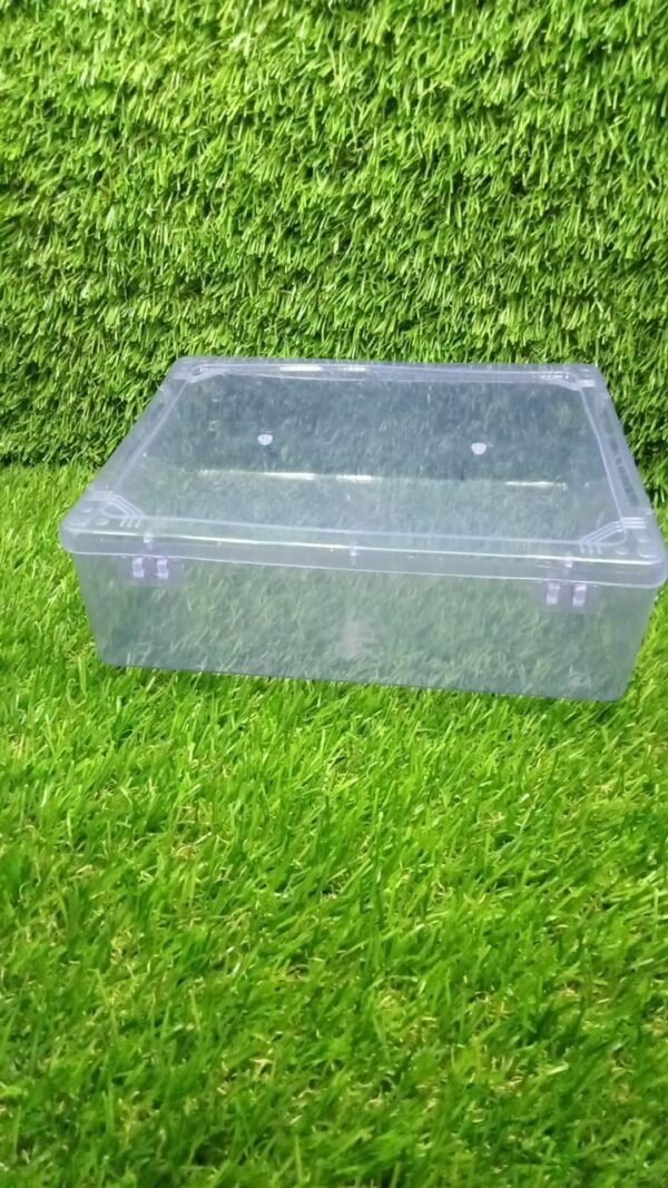 8_8997e719-917c-498a-b901-f0dbbe602ed0.jpg COMMANDER CONTAINER USED FOR STORING THINGS AND STUFFS