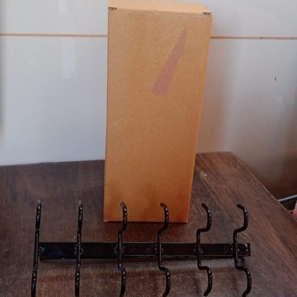 Double-Row Metal cupholder Rack, Multi-Purpose Iron Hanger with 6 Hooks (1 Pc)