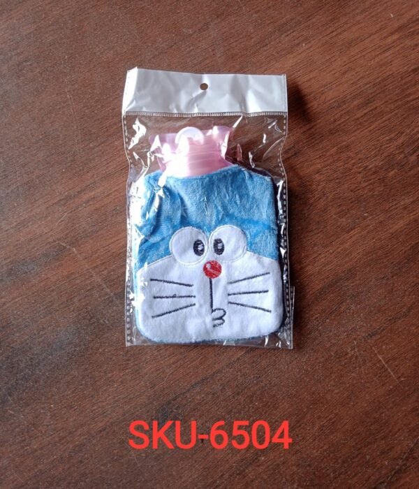 9ed8909a-99fb-4cb0-8b92-75de3f09bdcd_94ffbf40-846a-4f0f-976c-e1a71e091648.jpg Doremon Hot Water Bag for Pain Relief & Warmth with Cover