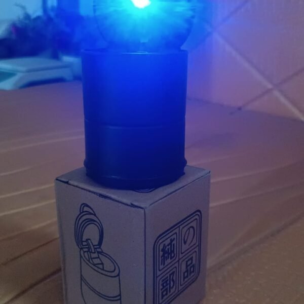 Portable Car Ashtray with Lid and Blue LED Light (1 Pc)