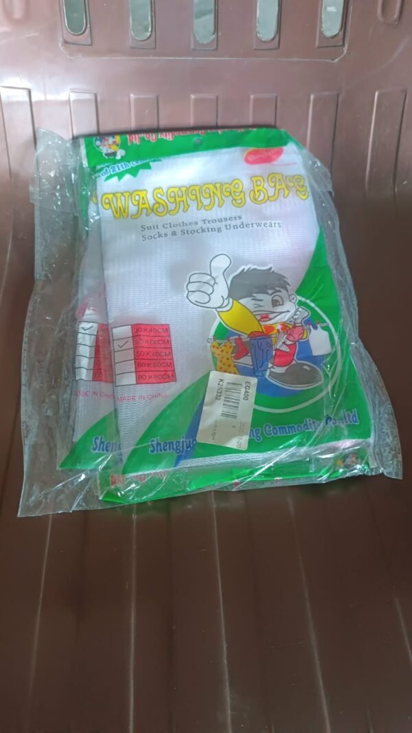 9f22b677-9f02-40b4-a176-02501f6611fb.jpg Reusable and Durable Zip Mesh Laundry Bag 3 Different Size (3 Pcs Set)