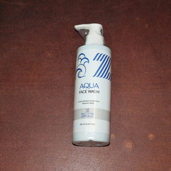 AquaFacewash-live_d646d7ae-3f3c-41db-9f1b-26f50f8906cd.jpg Zequz Hydrating Aqua Face Wash - (1 Pc / 250 ML)