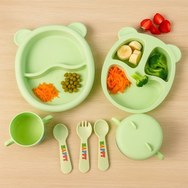 Kids Feeding Dinner (8 Pc Set)