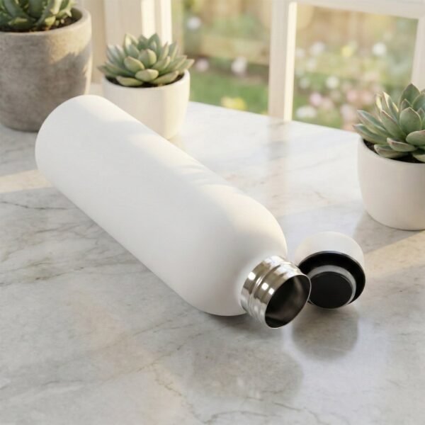 Bottle-02_93da8832-5cb3-46f0-902e-6f0a05b6b40d.jpg Stainless Steel Double Wall Vacuum-Insulated Drink Water (White / 500 ML Approx)