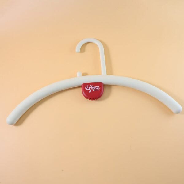 Clothes-Hanger-03_4689ff16-3864-4014-bdf4-e56481bff78e.jpg Multipurpose Anti-Slip Plastic Clothes Hanger with Fragrance Holder (1 Pc)